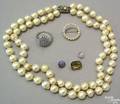 Cultured pearl necklace