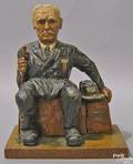 Carved figure of Albert Woolson
