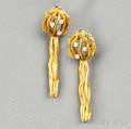 18kt Gold and Diamond Earpendants