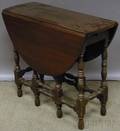William  Marystyle Mahogany Dropleaf Gateleg Table with End Drawer