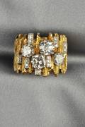 18kt Gold and Diamond Ring