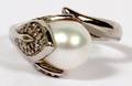 14KT WHITE GOLD  PEARL RING SIZE 775