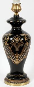 FRENCH STYLE ENGRAVED BLACK GLASS TABLE LAMP