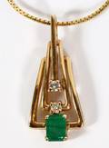 LADYS EMERALD AND DIAMOND PENDANT AND NECKLACE