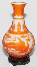 CHINESE PEKING GLASS VASE