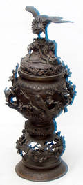 3303 JAPANESE BRONZE COVERED URN BIRD FINIAL 19TH CE