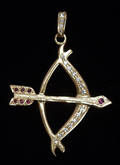 120121 18KT YELLOW GOLD DIAMOND  RUBY BOWANDARROW