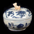 113128 CHINESE BLUE AND WHITE WARE COVERED BOX MING D