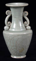 113207 CELADON VASE H 7 12