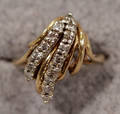 0321 GOLD AND DIAMOND RING
