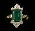 22247 14KT YELLOW GOLD 180 CT EMERALD LADYS RING WI