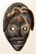 113271 AFRICAN CARVED WOOD MASK H 10 W 6