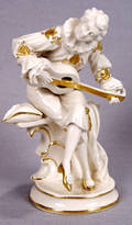 021577 GERMAN PORCELAIN FIGURE OF A SEATED MINSTREL H