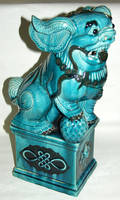 020540 ORIENTAL TEAL  BLACK CERAMIC FOO DOG H 19 W