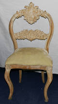 012411 VENETIAN CARVED OAK CHAIR WITH CREST MEDALLION