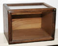 121582 OAK DISPLAY VITRINE H 7 W 10 D 7 34