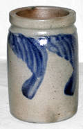 0501 AMERICAN GREY STONEWARE POTTERY CROCK H 8 DIA