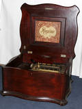 011001 REGINA MAHOGANY DOUBLE COMB MUSIC BOX WITH 16 D
