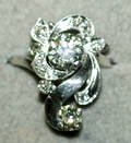 120023 LADYS FREE FORM DIAMOND AND PLATINUM RING
