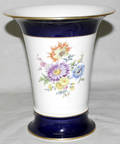 071092 MEISSEN PORCELAIN VASE