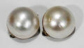 061140 MOBE PEARL  GOLD EARRINGS