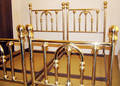 060087 VICTORIAN STYLE TWIN SIZE BRASS BEDS