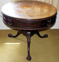 060086 CHIPPENDALE STYLE MAHOGANY  LEATHER TABLE