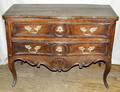 042088 18THC COUNTRY FRENCH WALNUT TWO DRAWER COMMOD