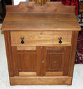 060128 MAHOGANY COMMODE