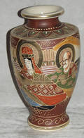 041156 JAPANESE SATSUMA EARTHENWARE VASE