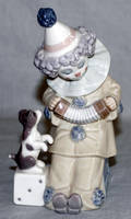 031245 LLADRO FIGURE CONCERTINA PIERROT 5279