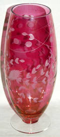 030146 RUBY FLASHED ETCHED VINE DESIGN GLASS VASE