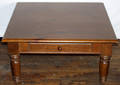 070153 PINE COFFEE TABLE W TURNED LEGS
