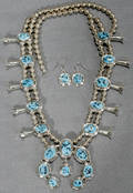 050222 NAVAHO STERLING TURQUOISE MEDALLIONS NECKLACE