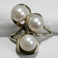 050195 GOLD UNMARKED PEARL RING
