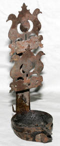 031383 IRON BETTY LAMP C 18TH CENTURY H 9 12