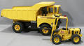 081393 TONKA METAL DUMP TRUCK  FORKLIFT