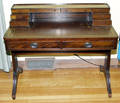 041399 MAHOGANY DESK W TOOLED LEATHER TOP