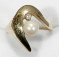 070352 GOLD PEARL  DIAMOND RING