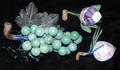 060388 CARVED SERPENTINE  JADE GRAPES PERSIMMONS
