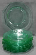 070434 DEPRESSION GLASS OCTAGONAL GREEN GLASS PLATES