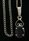 050443 GOLD CHAIN W GARNET  SMALL CHAIN