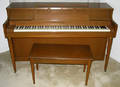 041572 WHITNEY UPRIGHT PIANO W BENCH