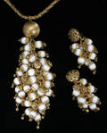 032421 DIOR GERMANY COSTUME NECKLACE AND EARRINGS