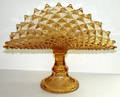 042538 AMERICAN WESTMORELAND AMBER GLASS FAN COMPOTE