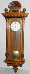 081028 VIENNESE WALNUT REGULATOR CLOCK