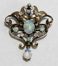 081053 OPAL  DIAMOND BROOCH