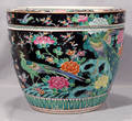 071045 CHINESE PORCELAIN PLANTER