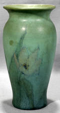 070002 SALLIE COYNE ROOKWOOD POTTERY VASE