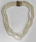 060016 CULTURED PEARL NECKLACE GOLD  DIAMOND CLASP